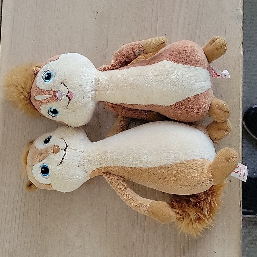 TY Beanie Babies Chipmunks - Simon & Brittany